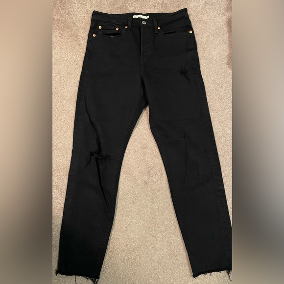 Levi's Icon Wedgie Raw Edge Distressed Jeans - Picture 5 of 9